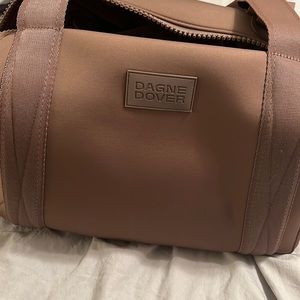 Medium Dagne Dover Landon